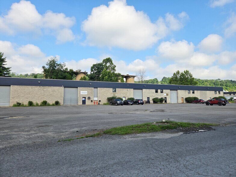 More Photos Of 2200 Morgantown Industrial Park, Morgantown Warehouse For Lease