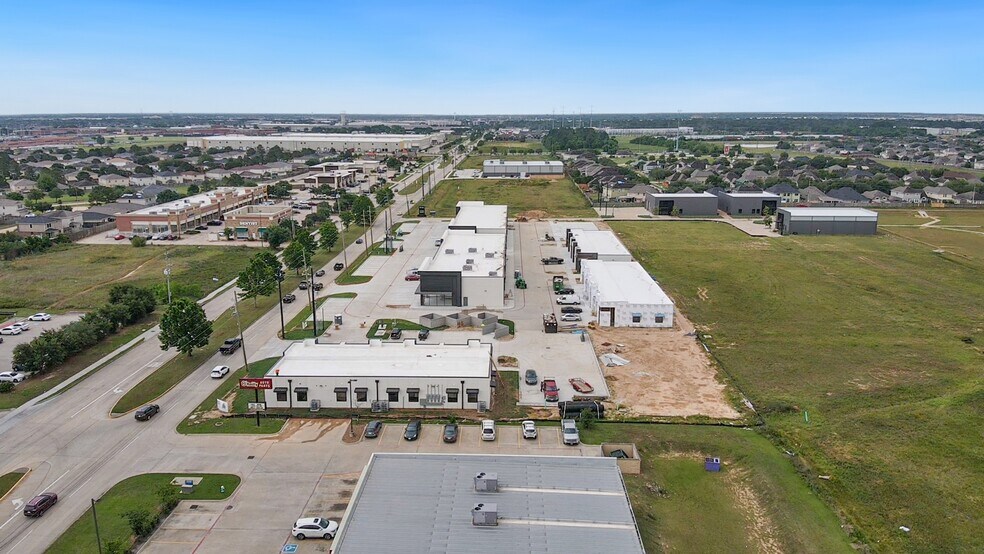 More Photos Of 2715 N Mason Rd, Katy Unknown For Lease