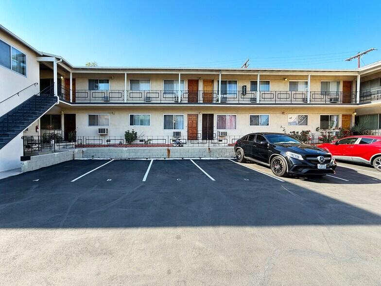 More Photos Of 1247 Viola Ave, Glendale Apartments For Sale