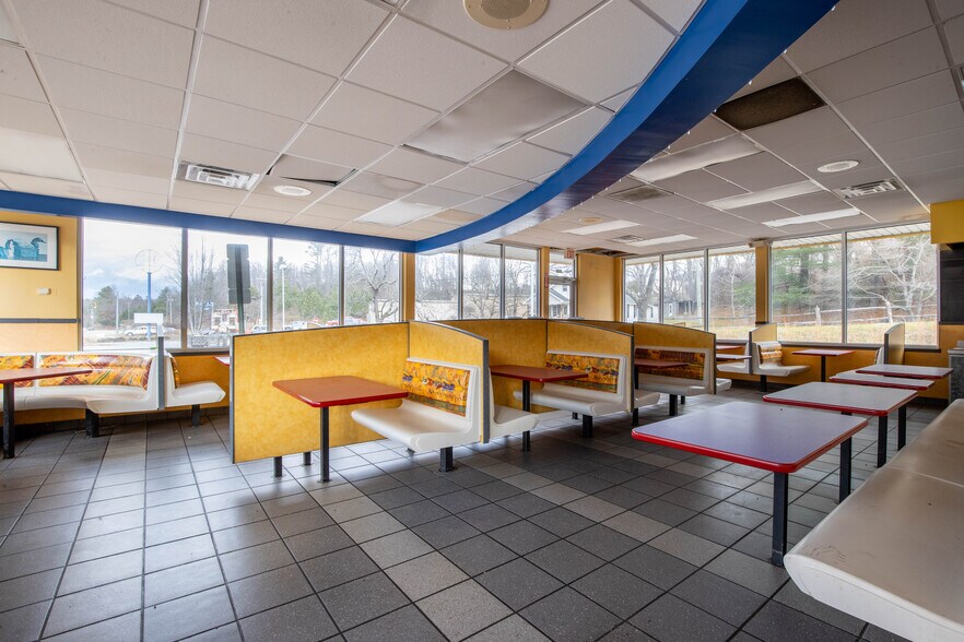 More Photos Of 14109 Highway 226 S, Spruce Pine General Retail For Sale