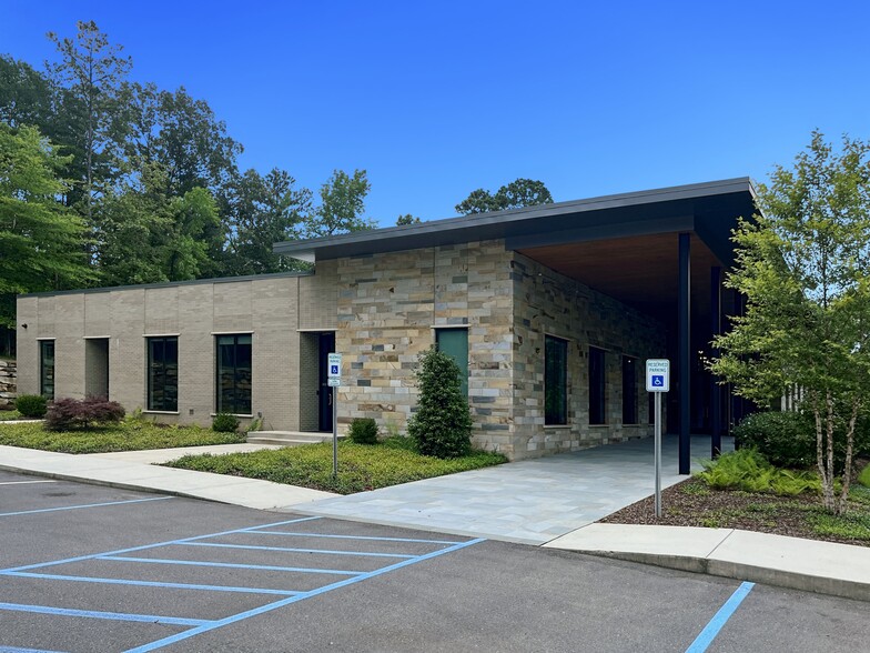 Primary Photo Of 1857 Commons North Dr, Tuscaloosa Coworking Space