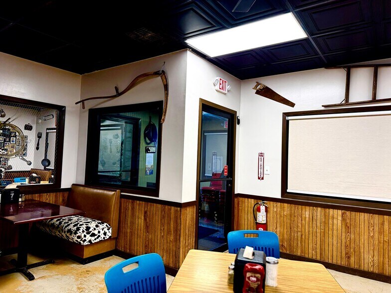 More Photos Of 52 Main St, Mount Pleasant General Retail For Sale