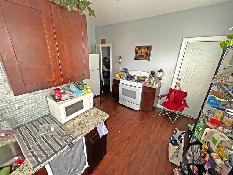 More Photos Of 25 Jillson St, Providence Apartments For Sale