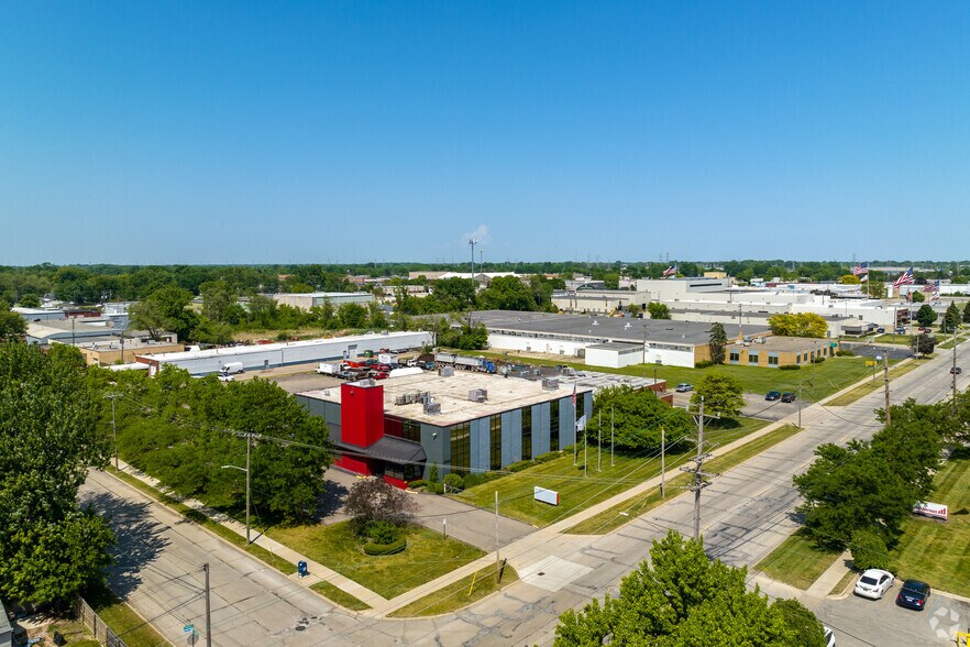 More Photos Of 11355 Stephens Rd, Warren Office For Lease