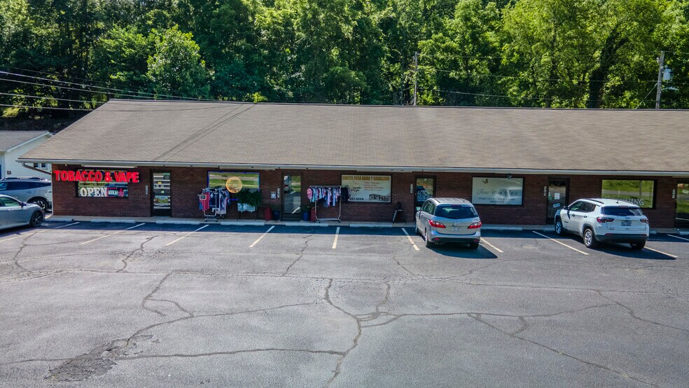 More Photos Of 1785 Georgia Rd, Franklin Freestanding For Sale