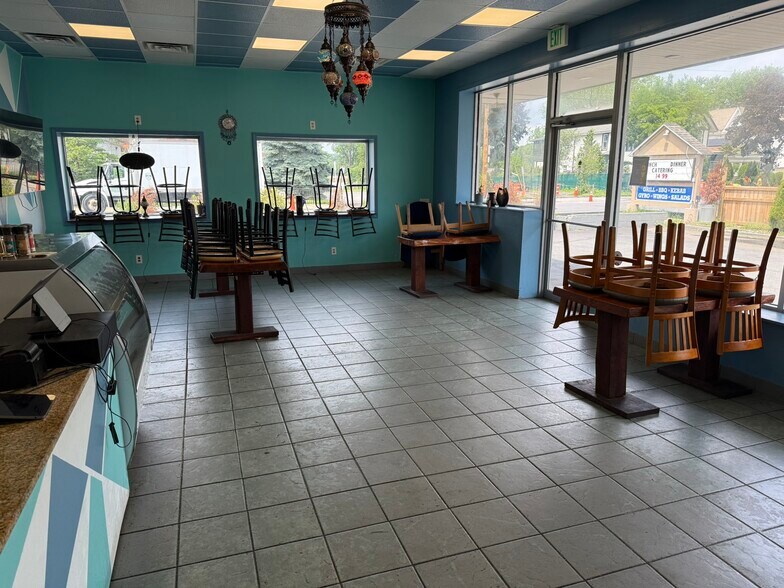 More Photos Of 908 River St, Troy Restaurant For Sale
