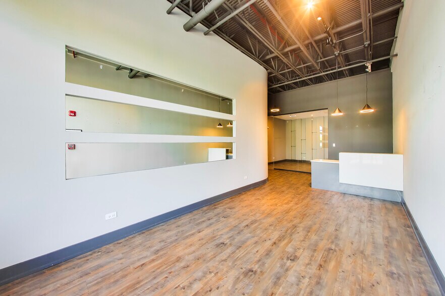 More Photos Of 2640 Patriot Blvd, Glenview Medical For Sale