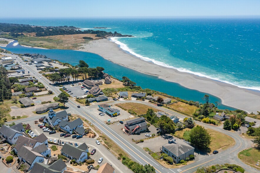 More Photos Of 39000 1 hwy, Gualala Flex For Sale