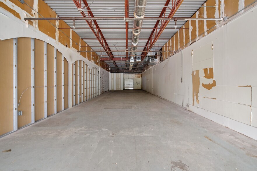 More Photos Of 439-489 N Cannon Blvd, Kannapolis Unknown For Lease