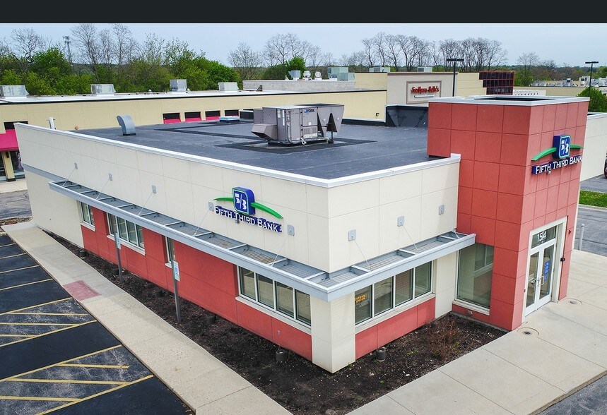 More Photos Of 154 S Western Ave, Carpentersville Bank For Sale