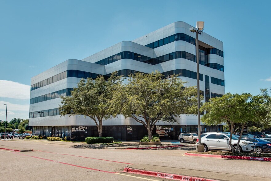 More Photos Of 1200 E Copeland Rd, Arlington Office For Lease