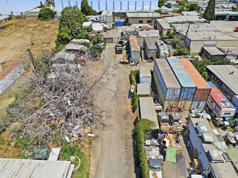 More Photos Of 1635 W 130th St, Gardena Contractor Storage Yard For Sale