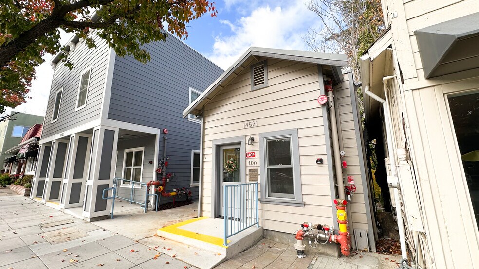 More Photos Of 14521 Big Basin Way, Saratoga General Retail For Lease