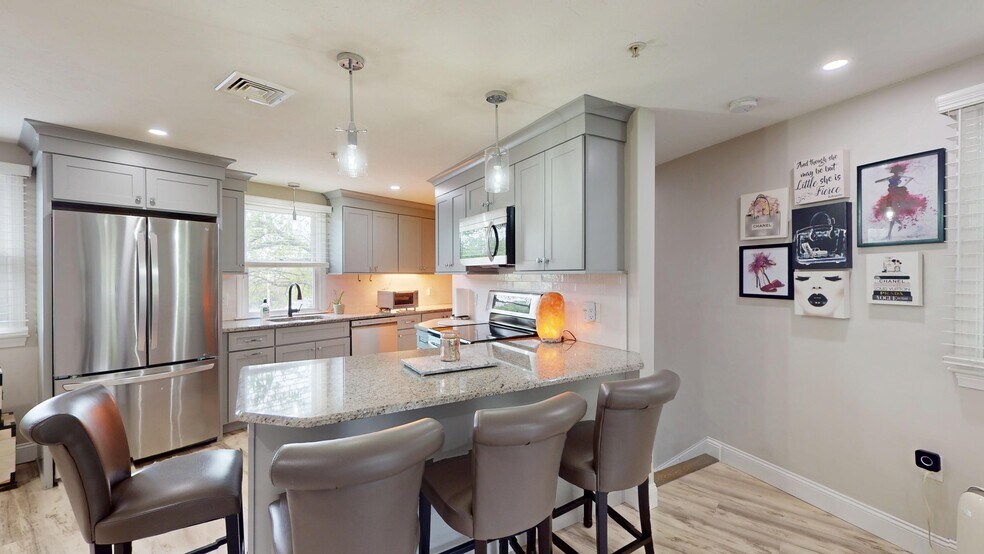More Photos Of 400 Main St, Reading Office Residential For Sale