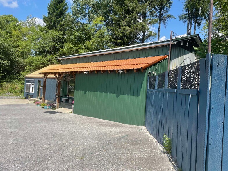 More Photos Of 16454 Appalachian Hwy, Thomas Restaurant For Sale