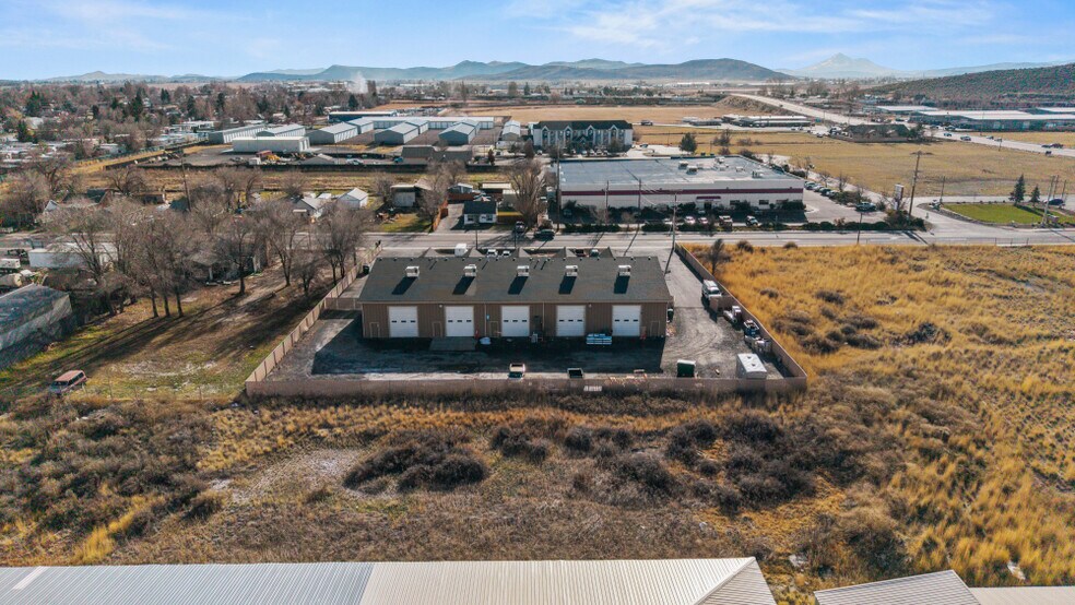 More Photos Of 2815 Laverne Ave, Klamath Falls Flex For Sale