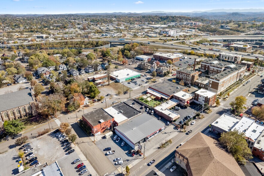 More Photos Of 622 N Central St, Knoxville General Retail For Sale