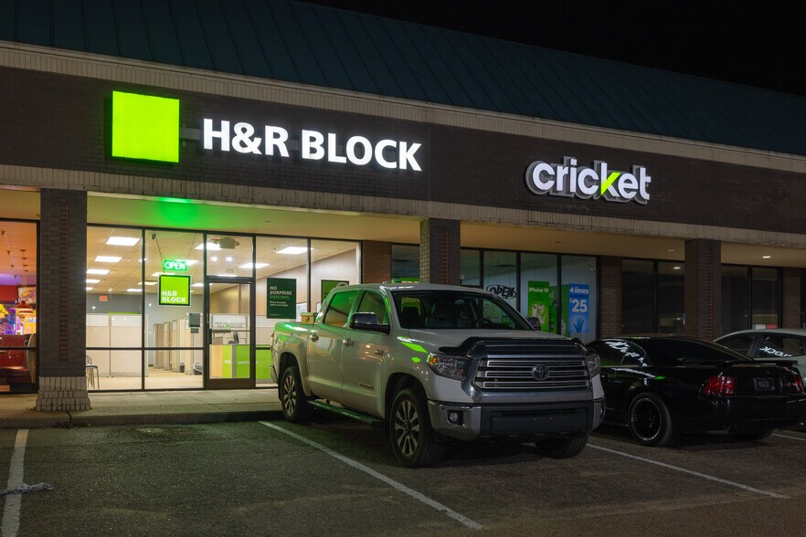 More Photos Of 6600 Stage, Bartlett Unknown For Lease