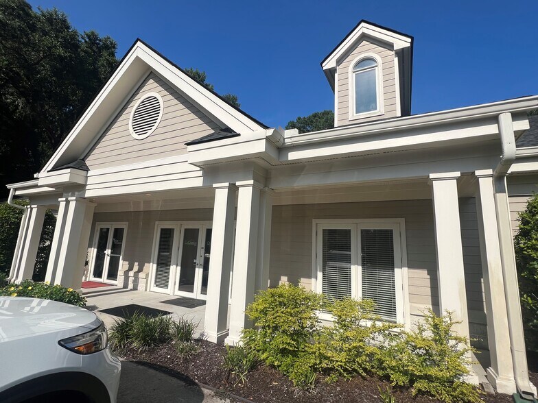 More Photos Of 765 Long Point Rd, Mount Pleasant Office For Sale