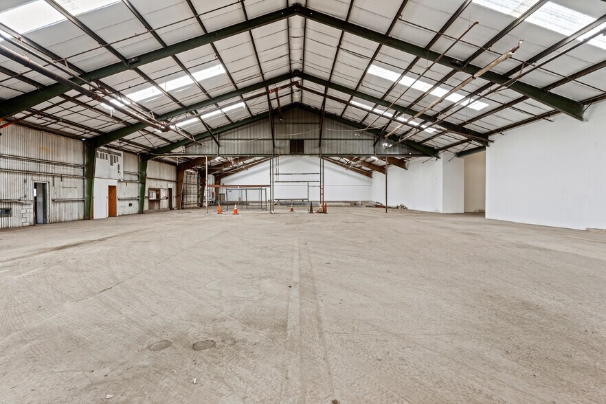 More Photos Of 934 S Main St, Willits Manufacturing For Lease