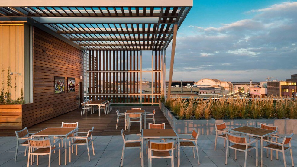 More Photos Of 601 New Jersey Ave NW, Washington Office For Lease