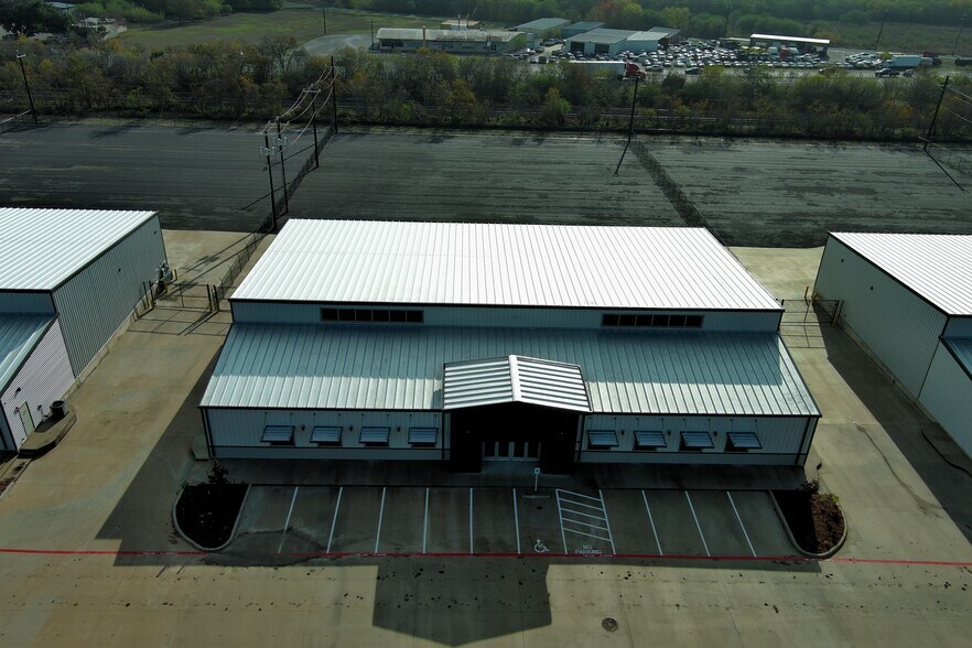 More Photos Of 10042 FM 1976, Universal City Unknown For Lease