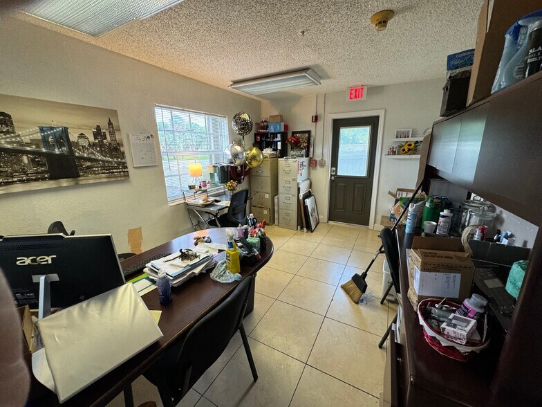More Photos Of 801 SW 10th Dr, Pompano Beach Skilled Nursing Facility For Sale