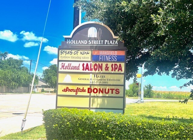 More Photos Of 717 N Holland Rd, Mansfield Freestanding For Lease