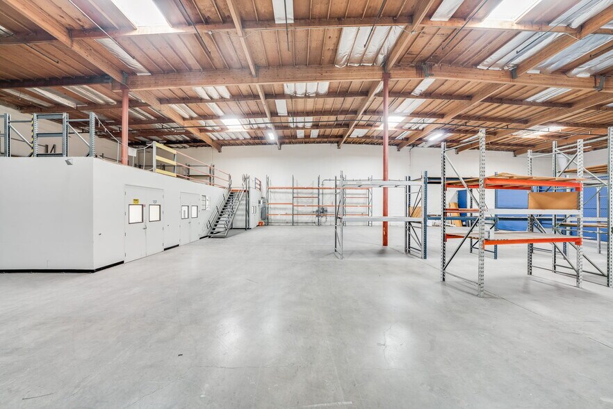 More Photos Of 21 Morgan, Irvine Warehouse For Lease