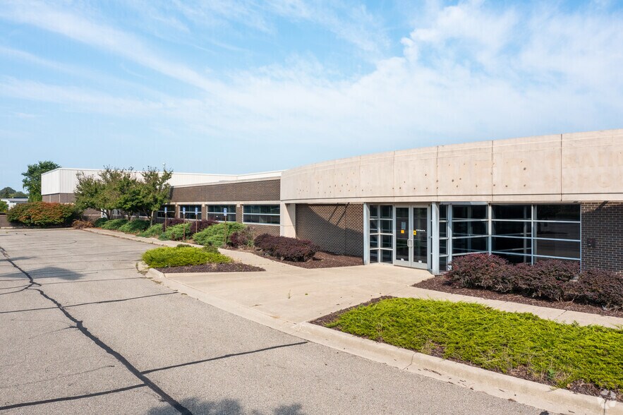 Primary Photo Of 12700 Reeck Rd, Southgate Warehouse For Lease