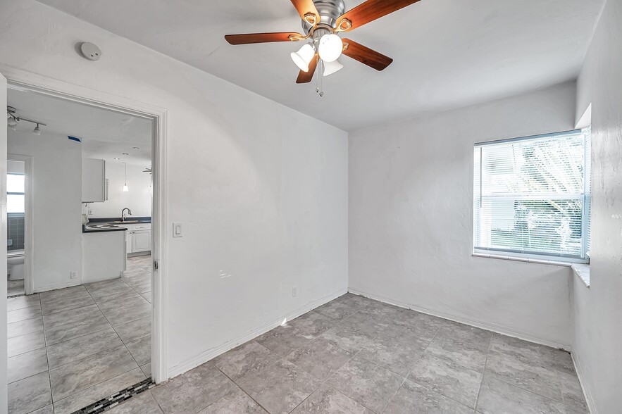 More Photos Of 5113 28th Ave S, South Pasadena Apartments For Sale