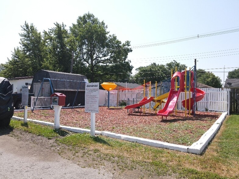 More Photos Of 1 Mahoning Ave, Rantoul Multifamily For Sale