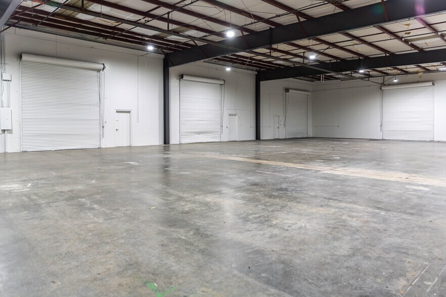 More Photos Of 3245 Swetzer Rd, Loomis Warehouse For Lease