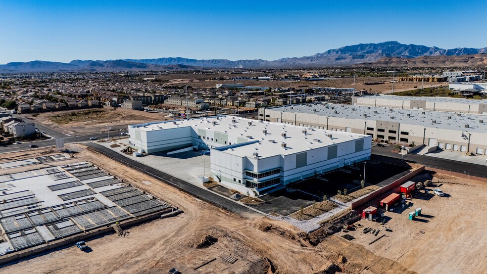 More Photos Of 7610 W Warm Springs Rd, Las Vegas Distribution For Lease