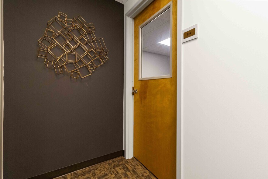 More Photos Of 118 Stockbridge Rd, Jonesboro Medical For Sale