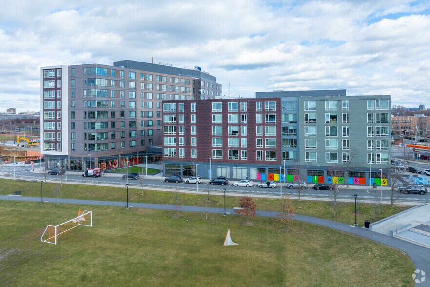 More Photos Of 219 Western Ave, Boston Restaurant For Lease