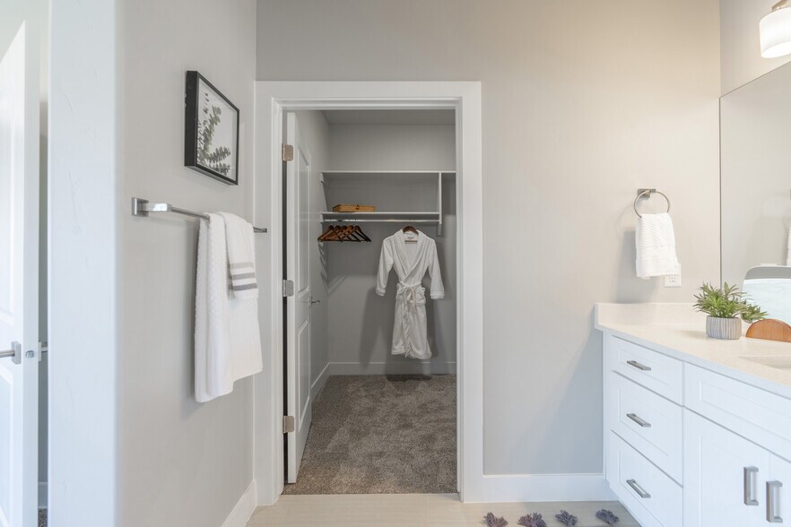 More Photos Of 278 2020 w, Hurricane Specialty For Sale