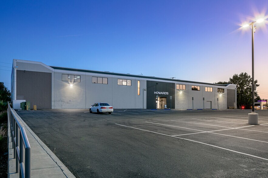 More Photos Of 901 E Imperial Hwy, La Habra Office For Sale