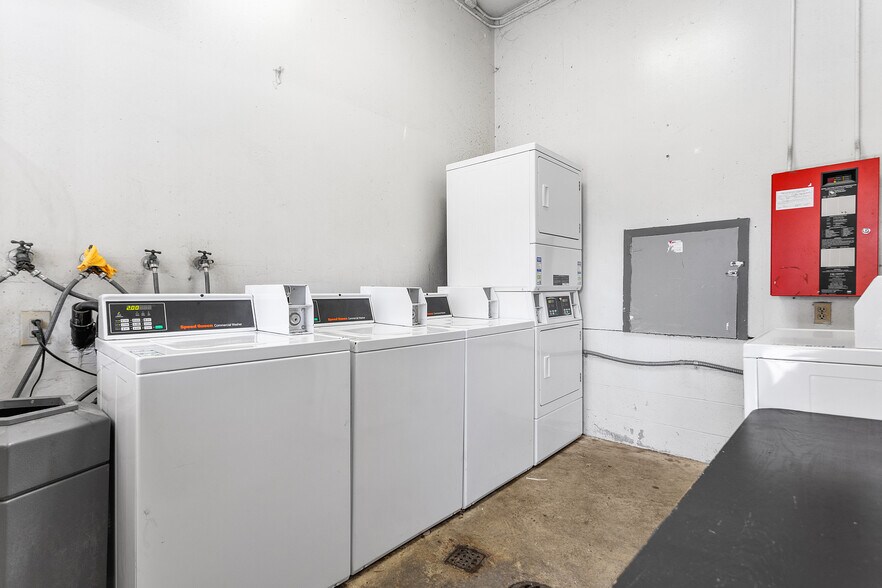 More Photos Of 951-955 Karol Way, San Leandro Apartments For Sale