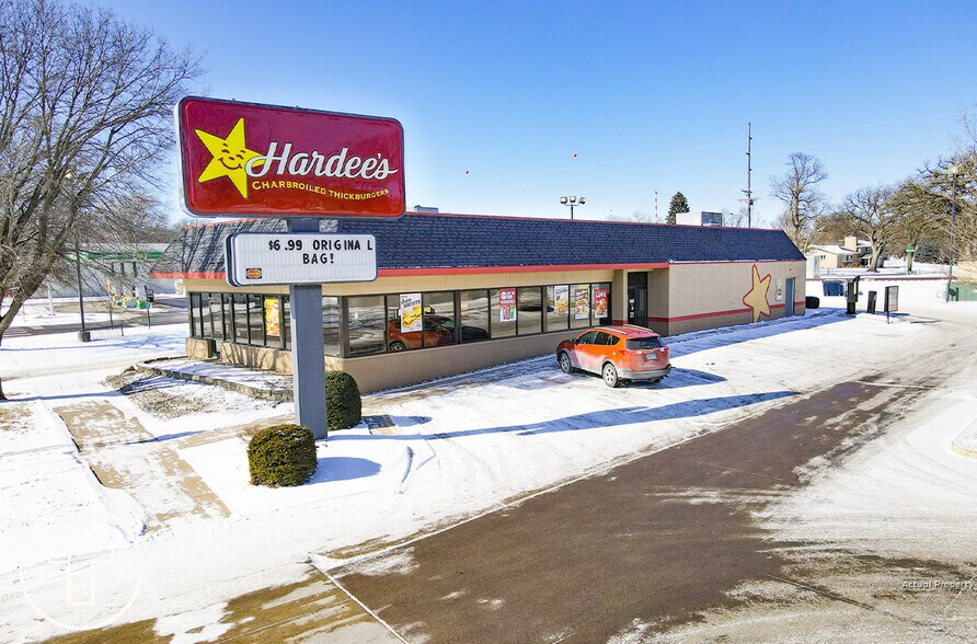 More Photos Of 320 Main St W, Sleepy Eye Fast Food For Sale