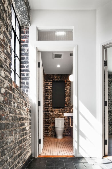 More Photos Of 3022 W Sunset Blvd, Los Angeles Storefront Retail Residential For Lease