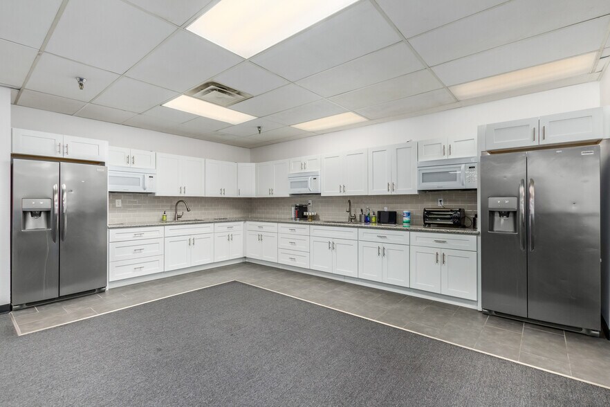 More Photos Of 655 E University Dr, Mesa Schools For Sale