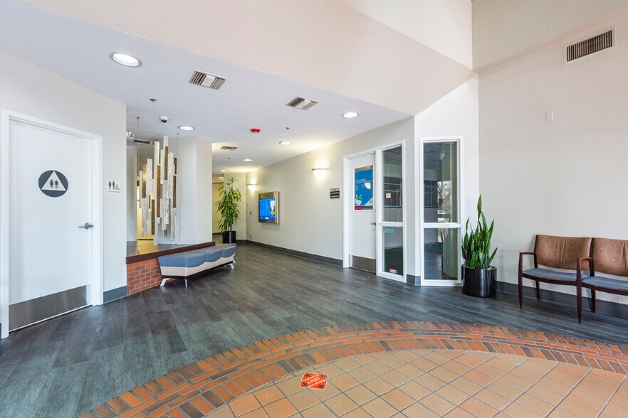 More Photos Of 1020 29th St, Sacramento Unknown For Lease