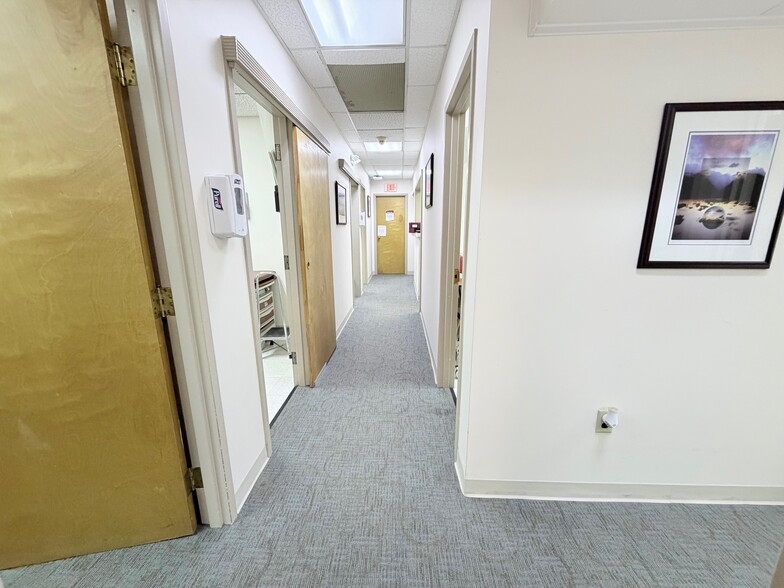 More Photos Of 1200 E Putnam Ave, Riverside Office For Lease
