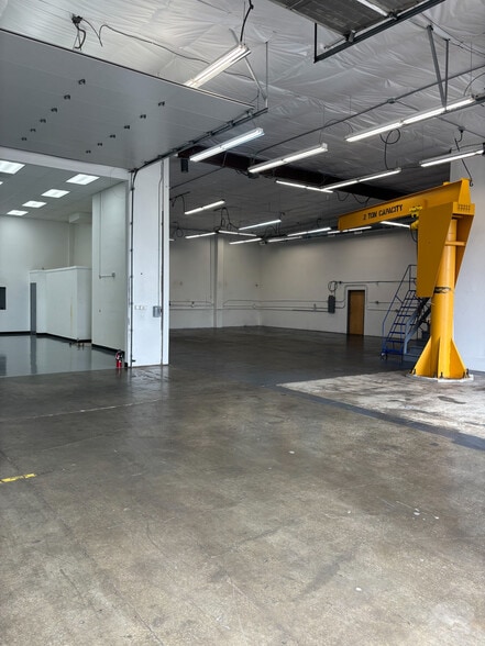 More Photos Of 28170 SW Boberg Rd, Wilsonville Warehouse For Lease