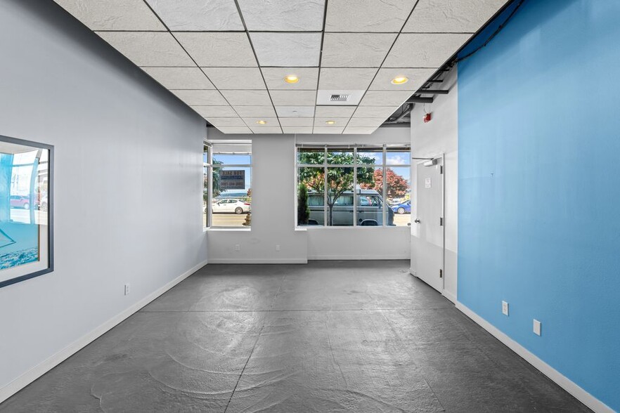 More Photos Of 6042 Seaview Ave NW, Seattle Apartments For Sale