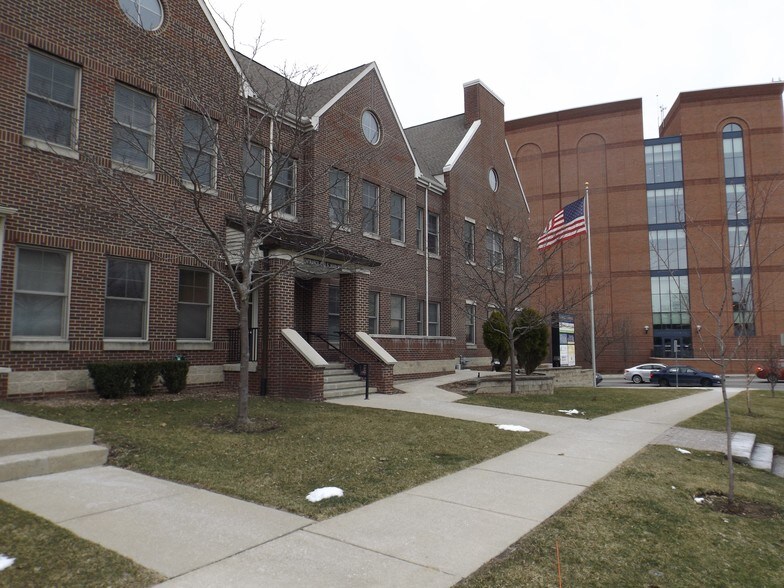 More Photos Of 1310 S Main St, Ann Arbor Medical For Sale