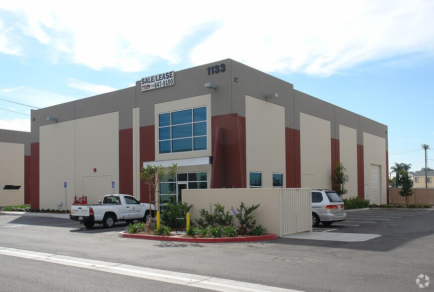 More Photos Of 1133 N Patt St, Anaheim Warehouse For Sale