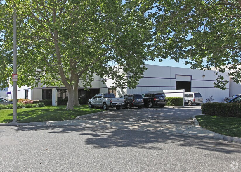 Primary Photo Of 4485 Runway St, Simi Valley Warehouse For Lease