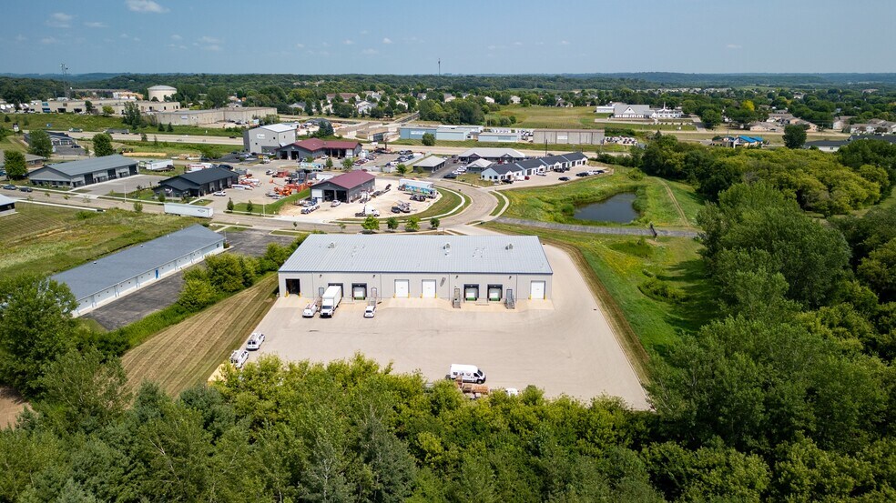More Photos Of 6131 Rome Cir, Rochester Warehouse For Lease
